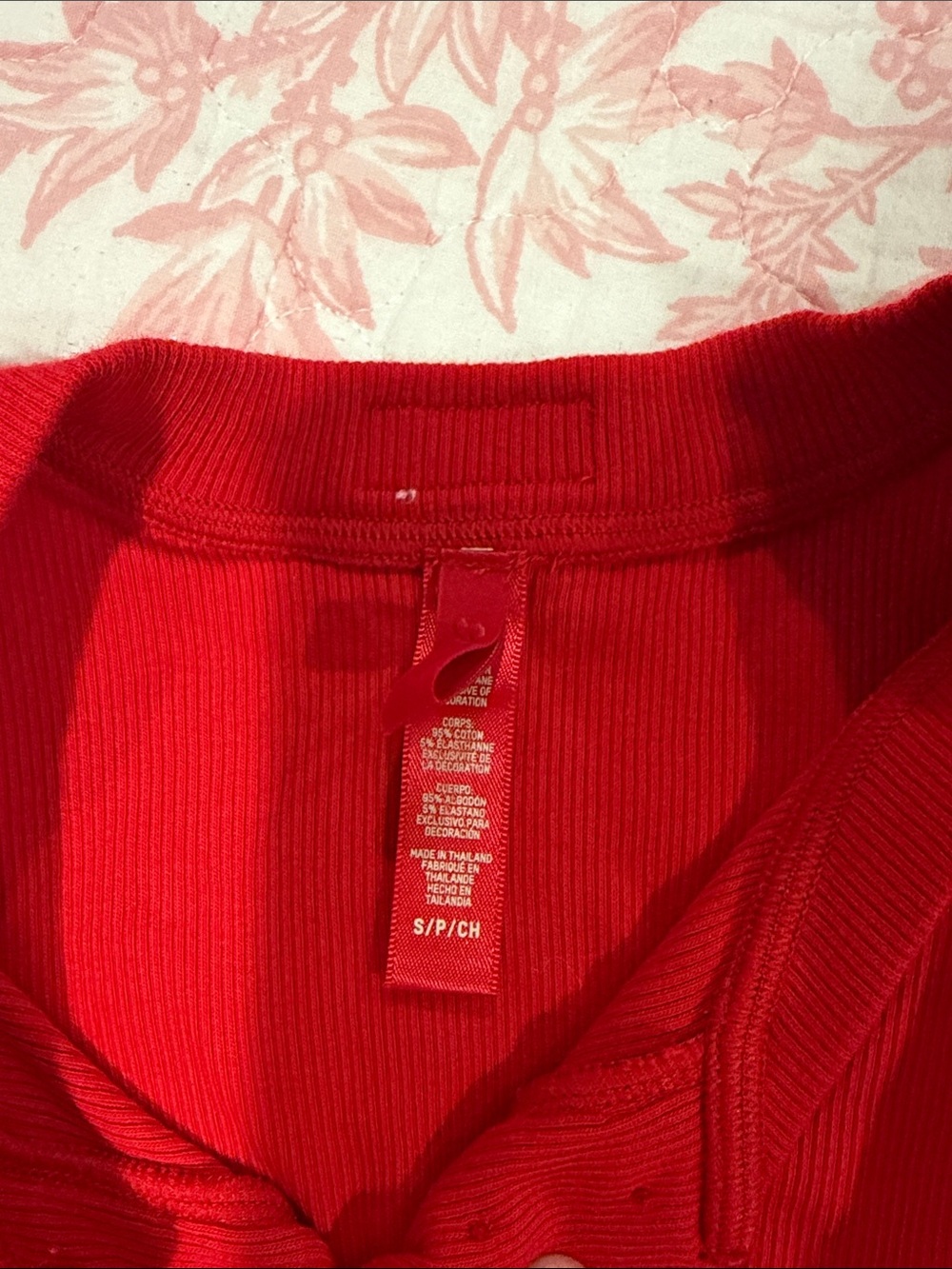 Skims Red Ribbed Henley Track Top & Jogger Shorts Set - Picture 3 of 3